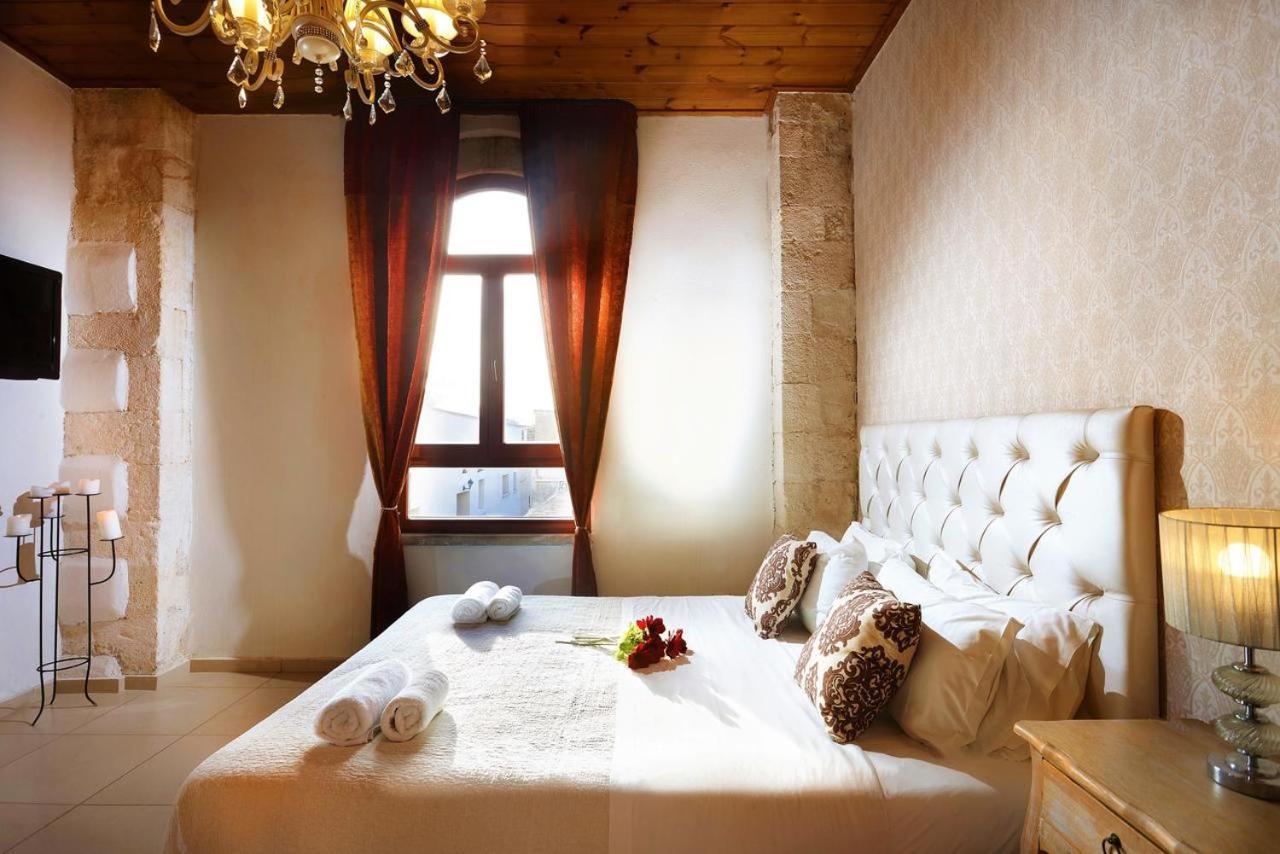 Archontiko Old Town Suites Réthimno Szoba fotó